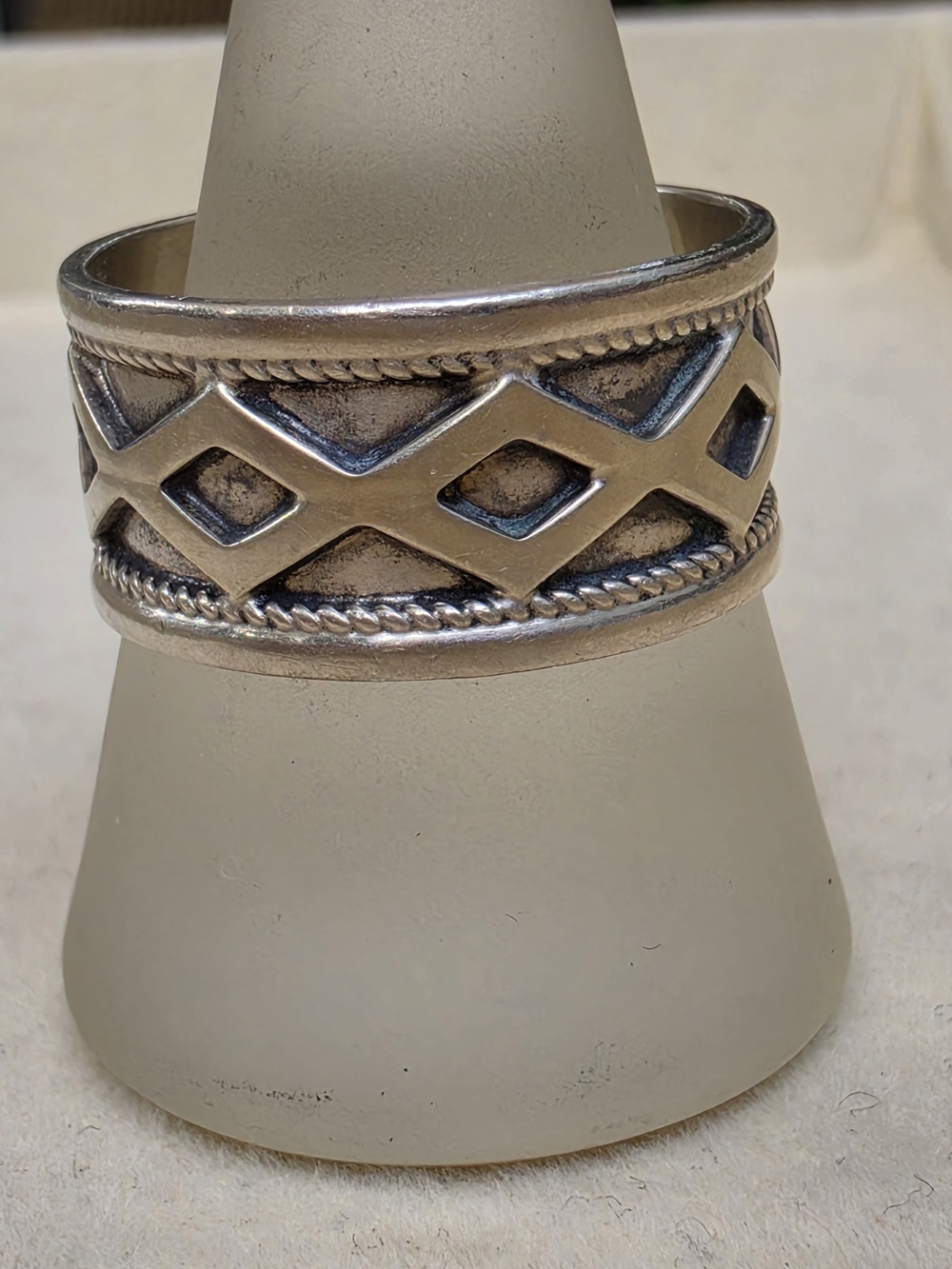 Silver Geometric Pattern Wide Band Ring - Size 11